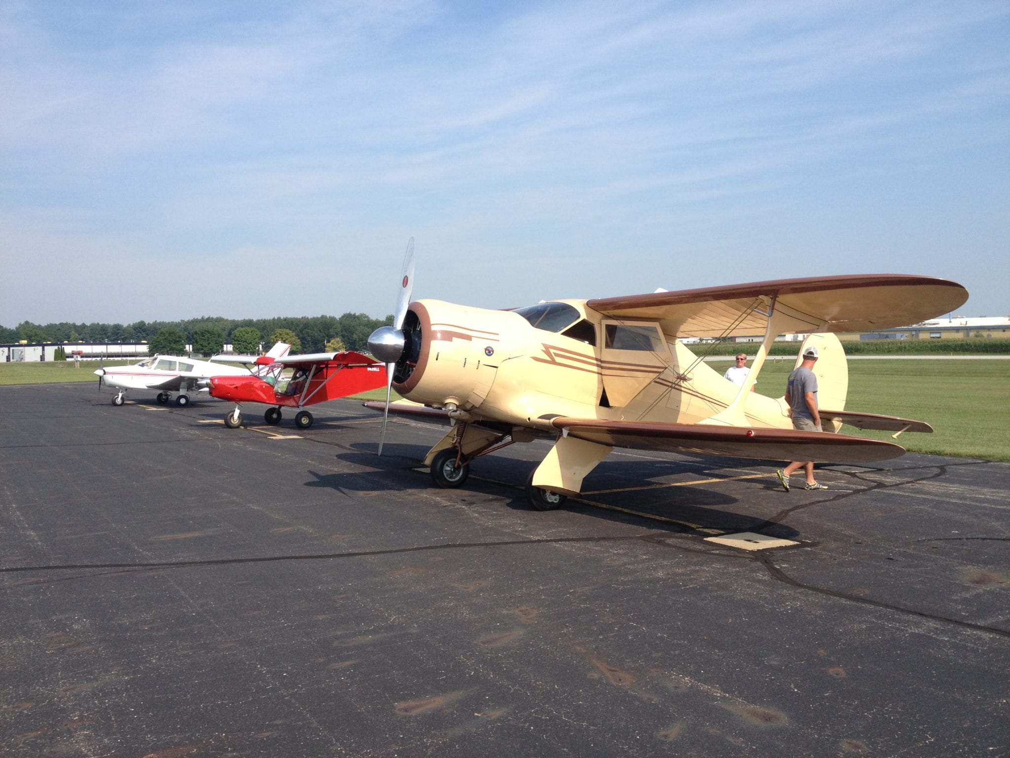 Aircraft on the Fulton County Airport tarmac